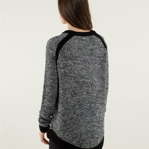 Lululemon Merino Wool Chunky Knit Oversized Sweater 6 NWOT - Picture 2 of 13